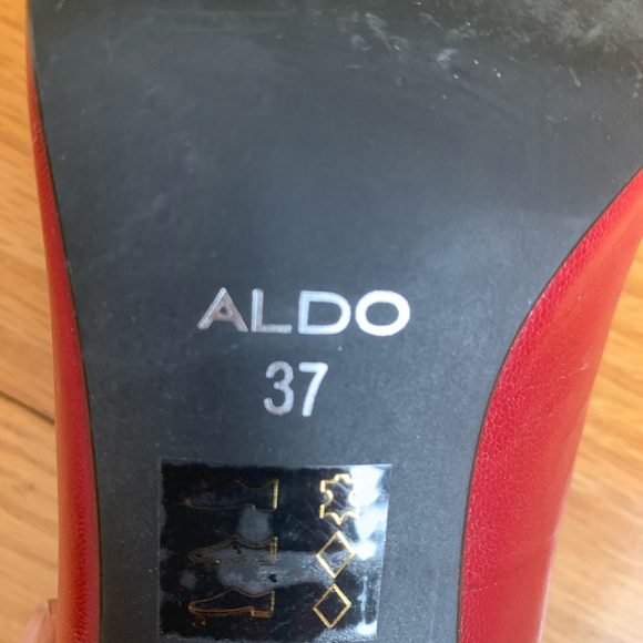 High heel pumps - Picture 5 of 5